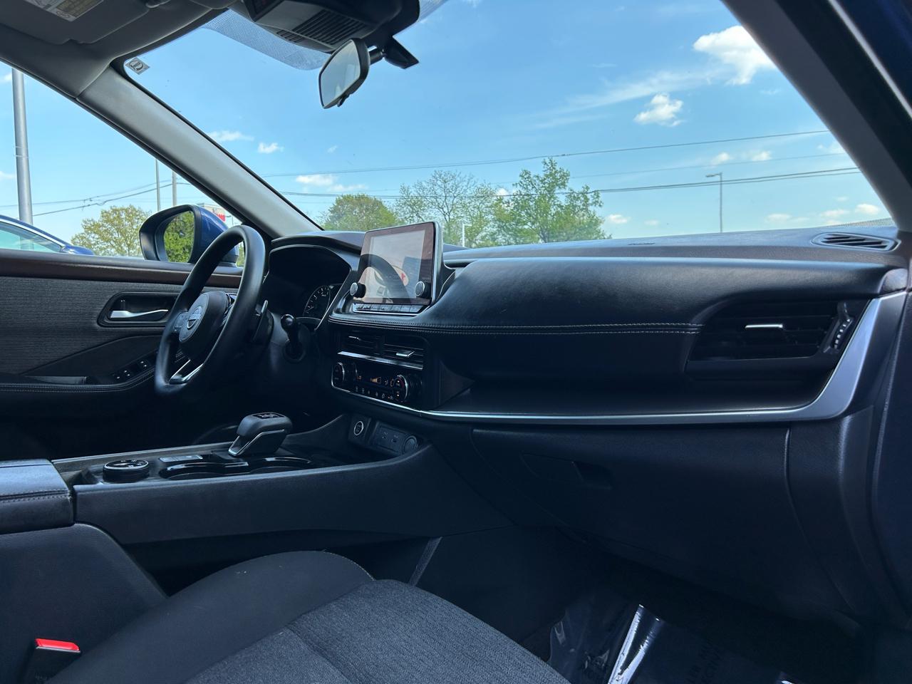 Nissan Rogue AWD SV 2023