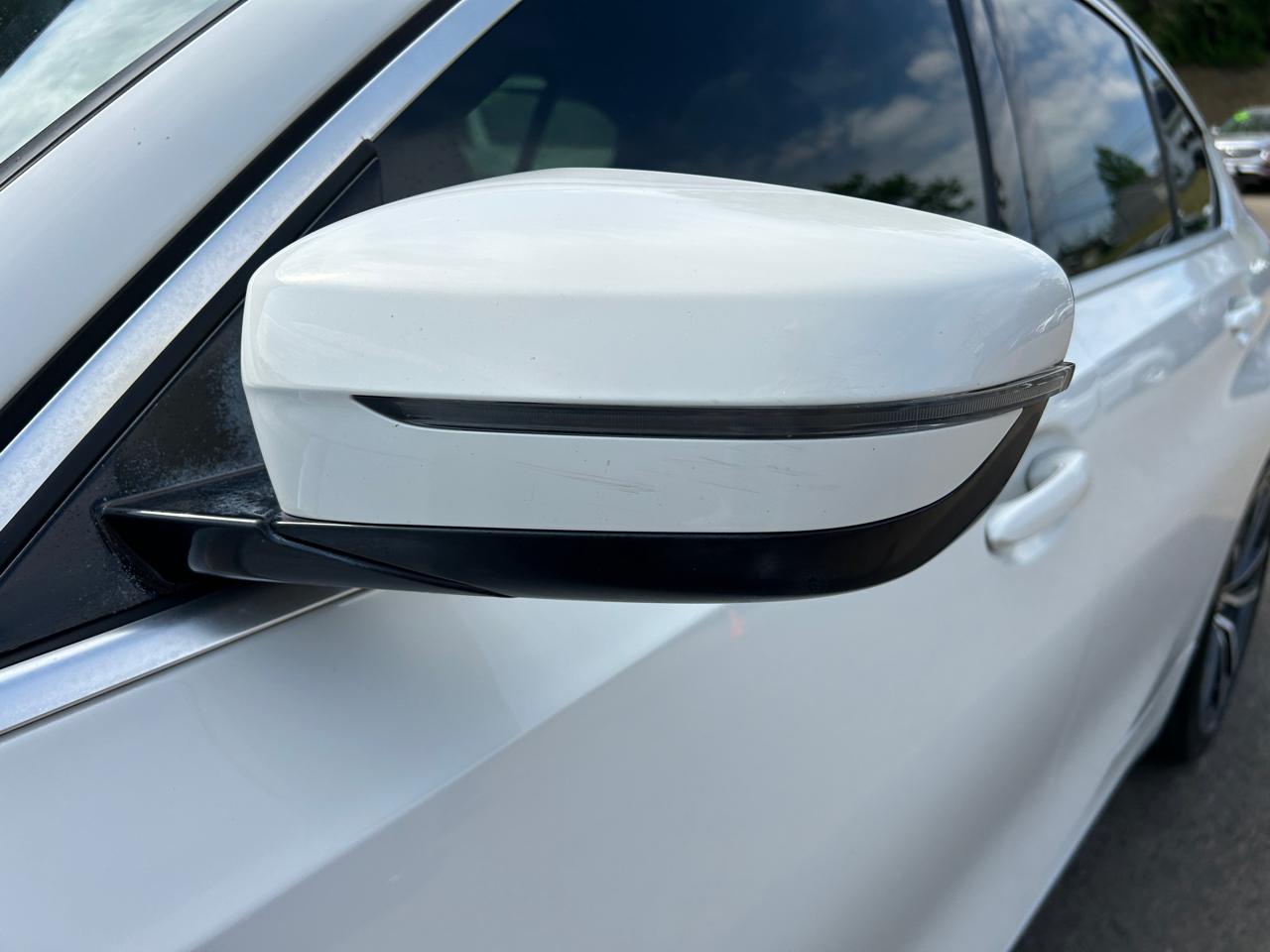 BMW 3 Series 330i xDrive Sedan North America 2020