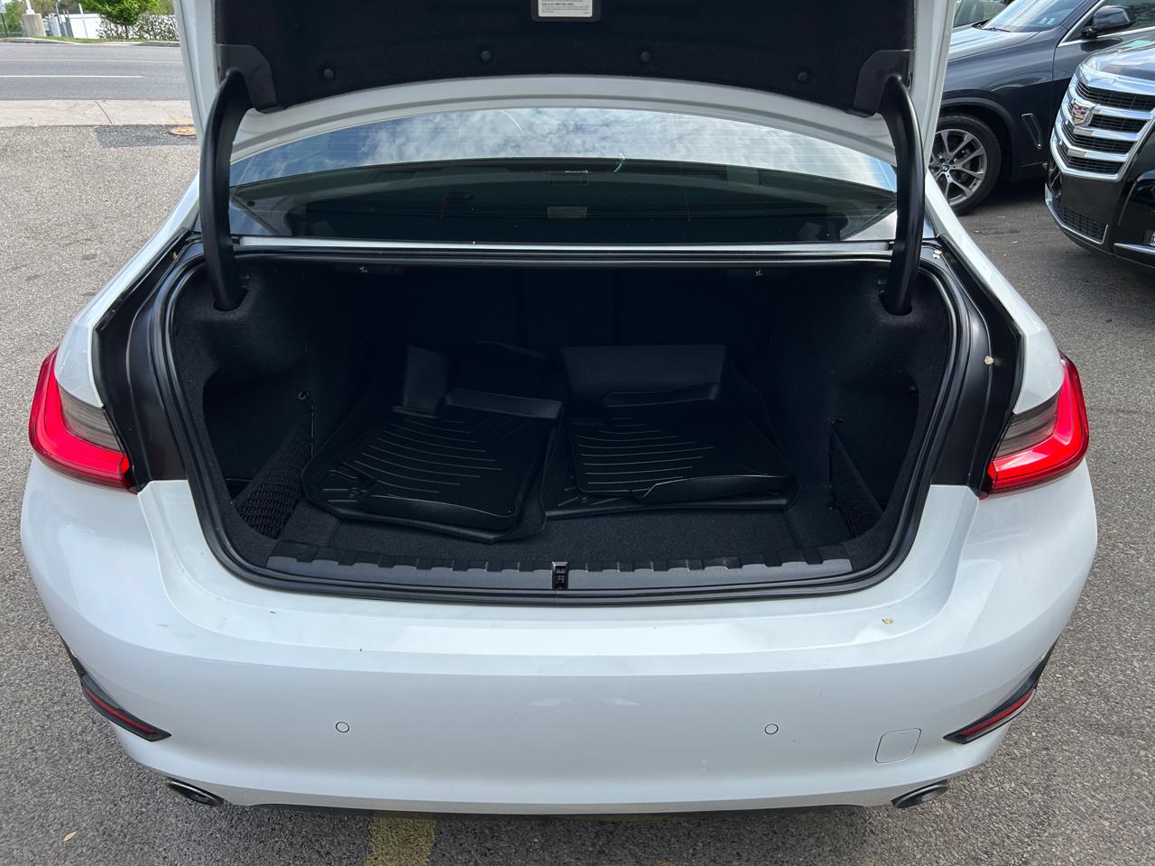 BMW 3 Series 330i xDrive Sedan North America 2020