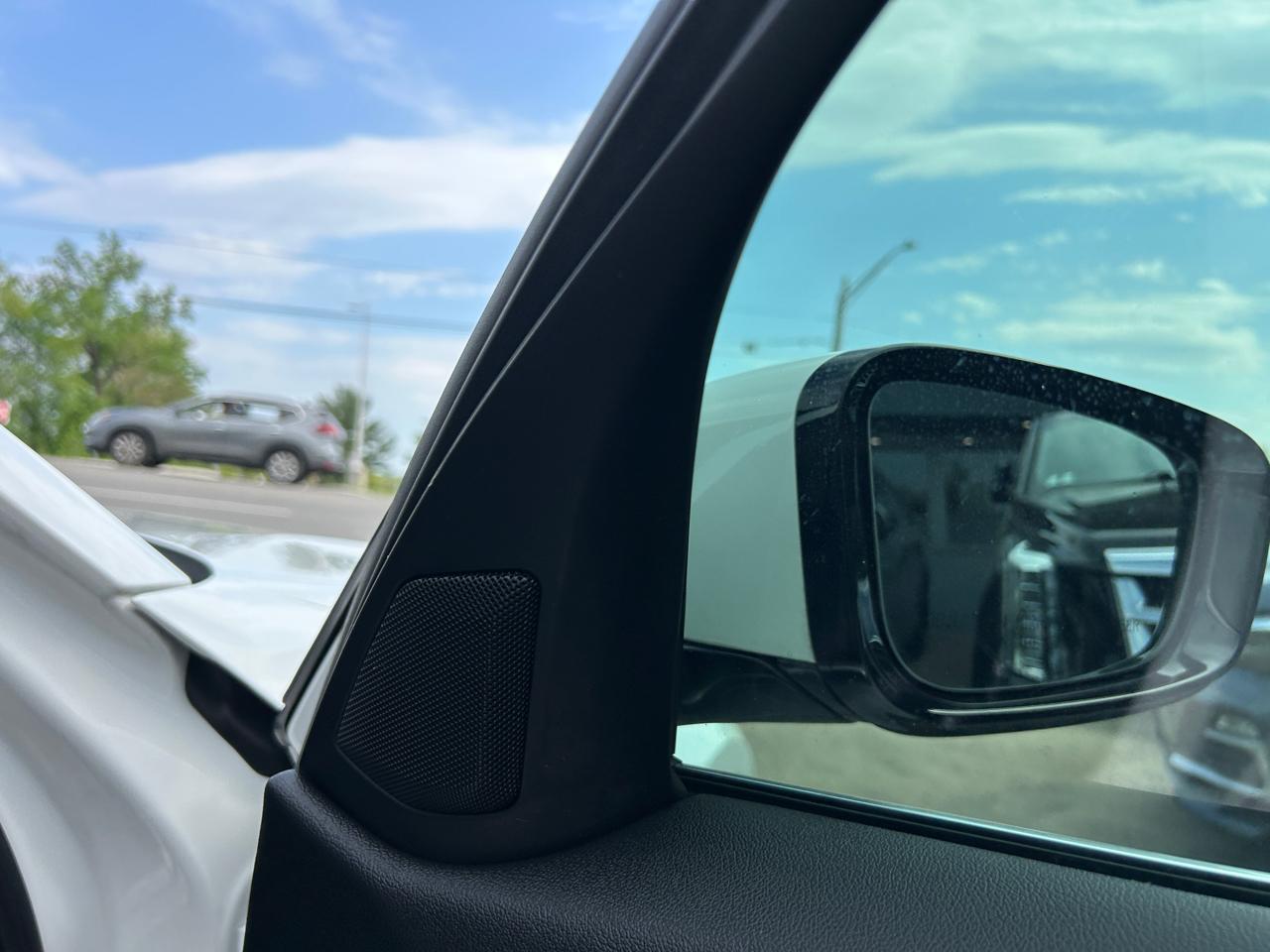 BMW 3 Series 330i xDrive Sedan North America 2020