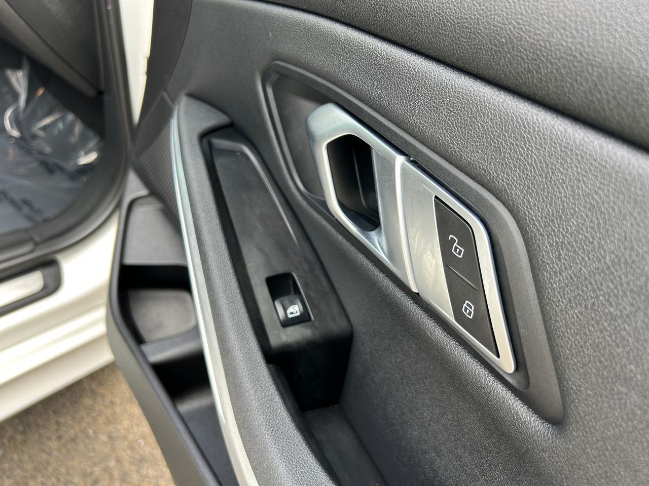 BMW 3 Series 330i xDrive Sedan North America 2020