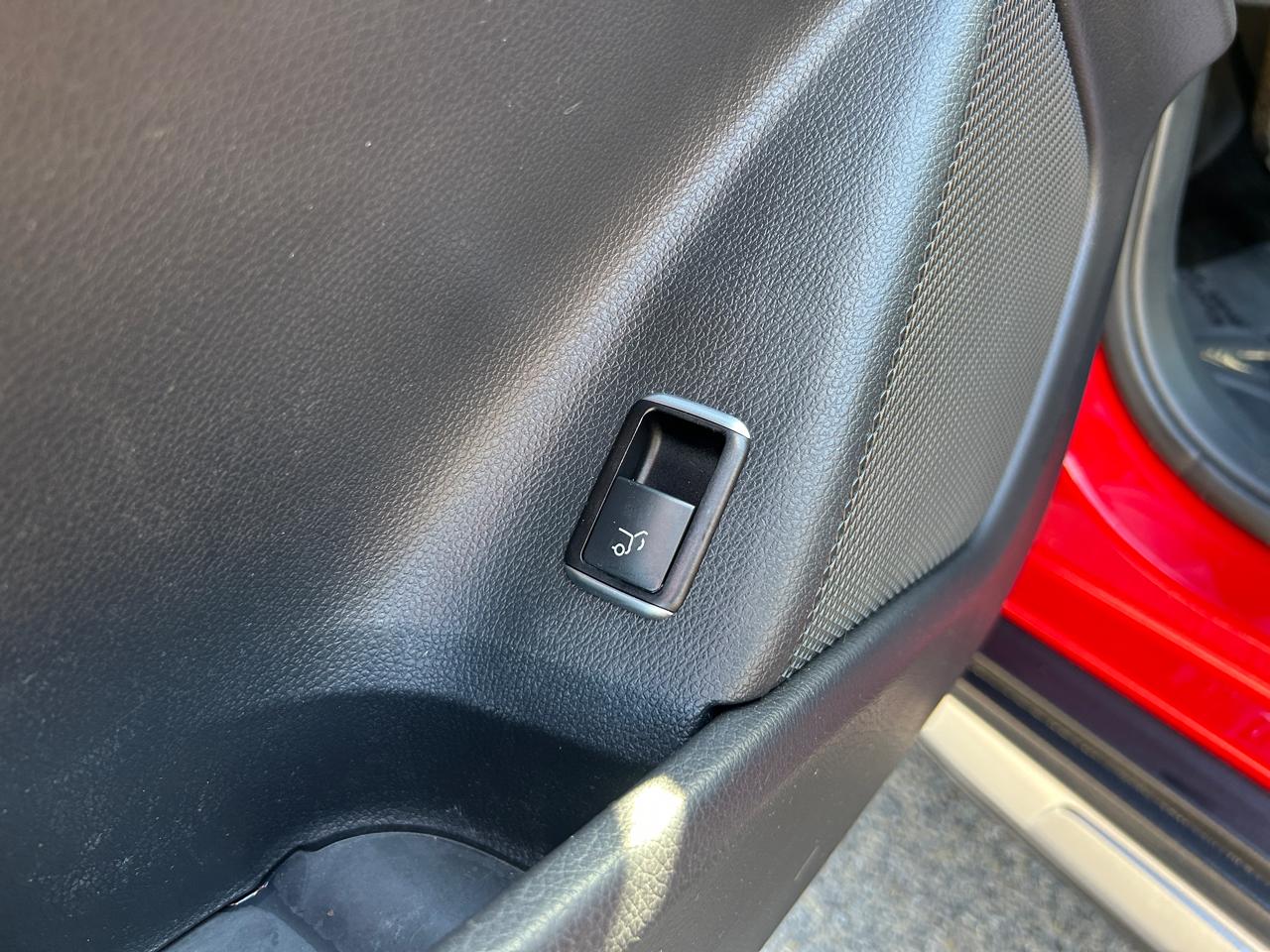 Mercedes-Benz GLA 4MATIC 4dr GLA 250 2016