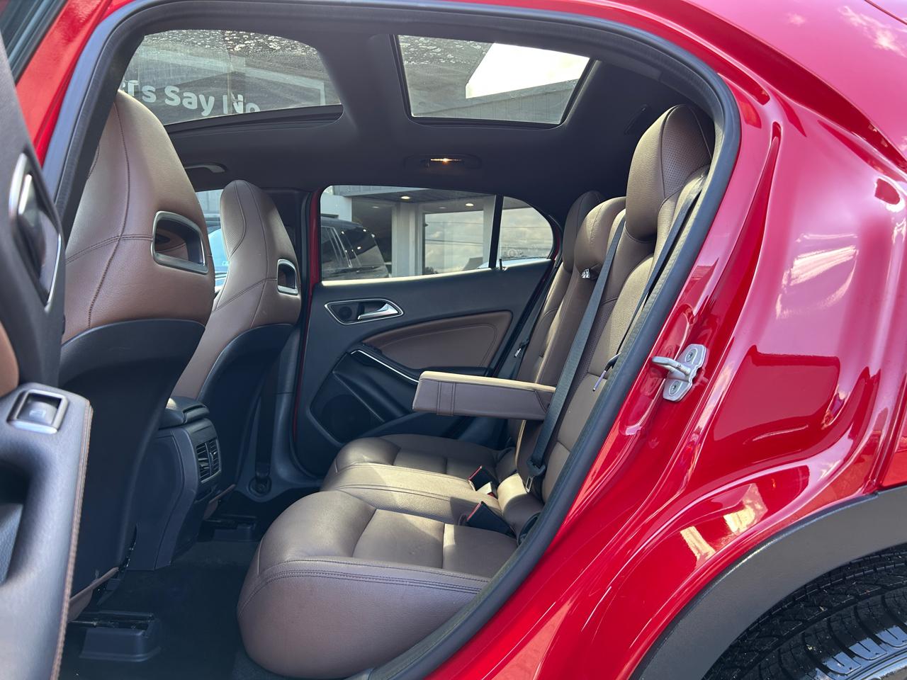 Mercedes-Benz GLA 4MATIC 4dr GLA 250 2016