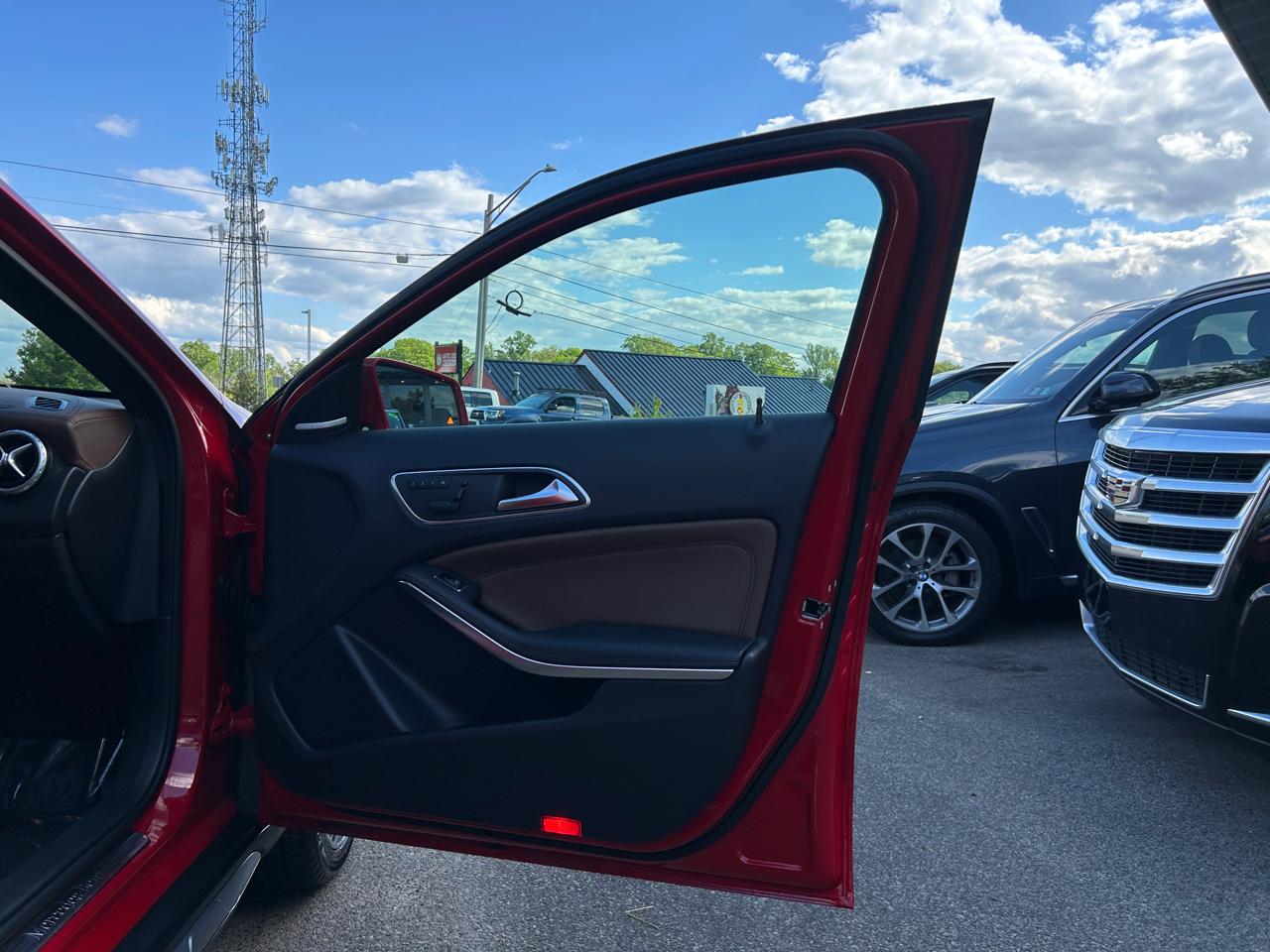 Mercedes-Benz GLA 4MATIC 4dr GLA 250 2016