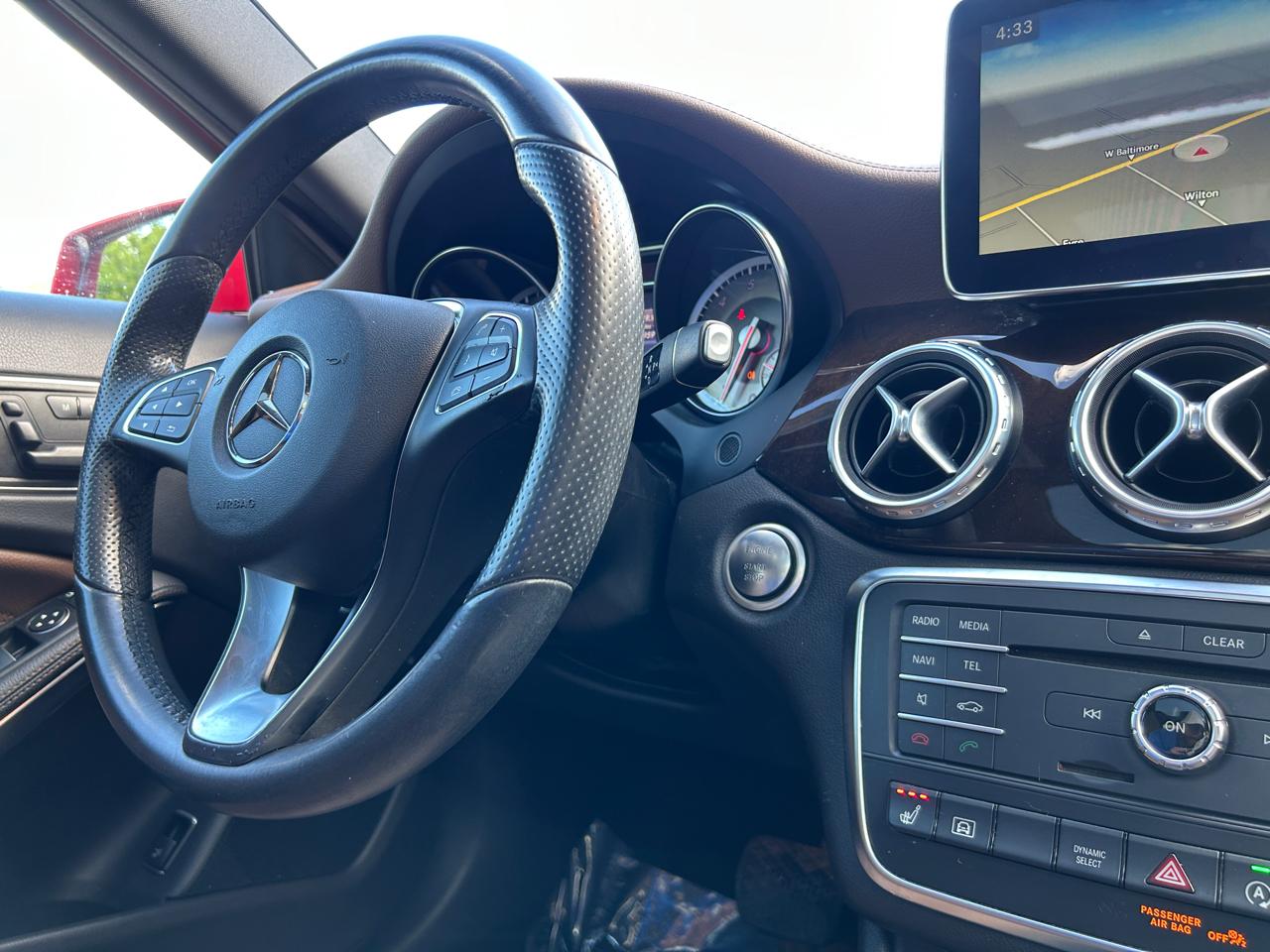 Mercedes-Benz GLA 4MATIC 4dr GLA 250 2016