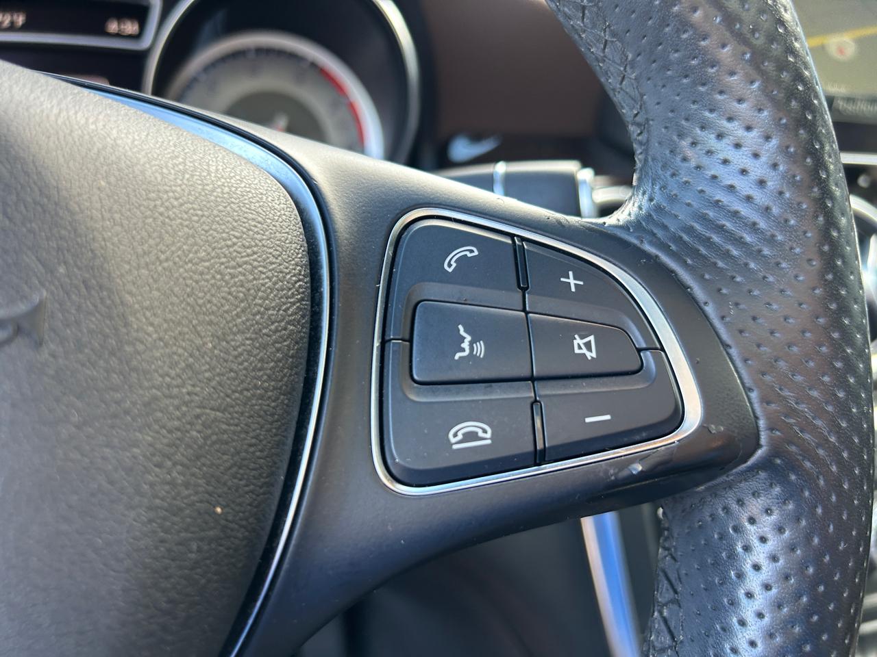 Mercedes-Benz GLA 4MATIC 4dr GLA 250 2016