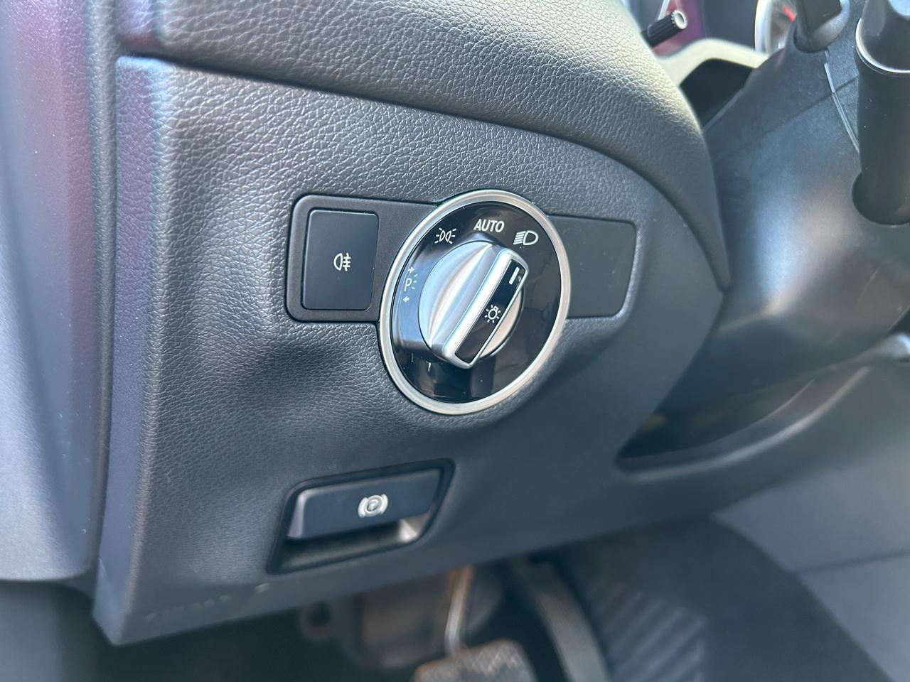 Mercedes-Benz GLA 4MATIC 4dr GLA 250 2016