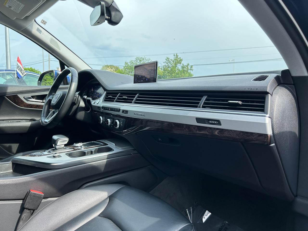 Audi Q7 SE Premium Plus 45 TFSI quattro 2019
