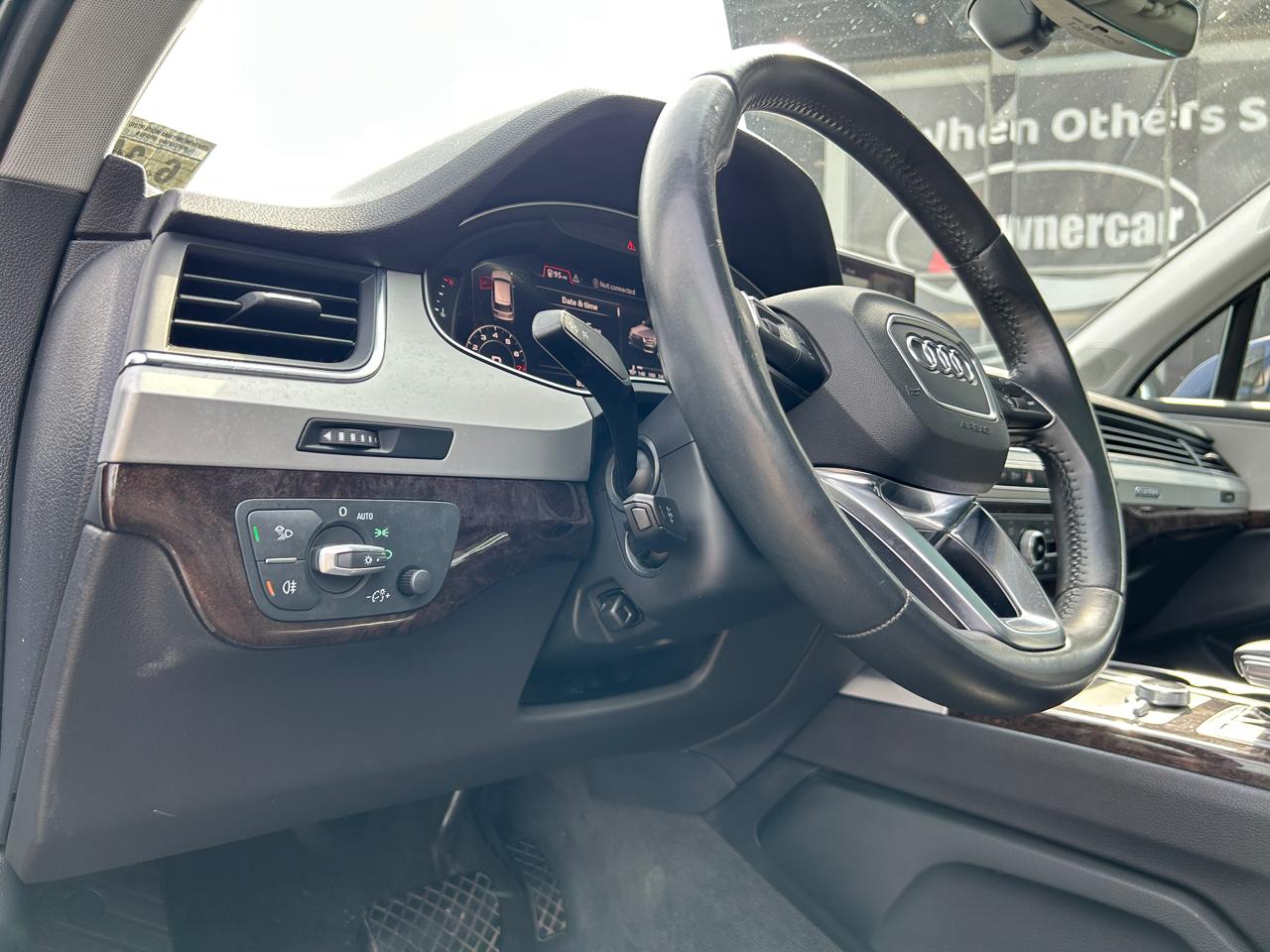 Audi Q7 SE Premium Plus 45 TFSI quattro 2019