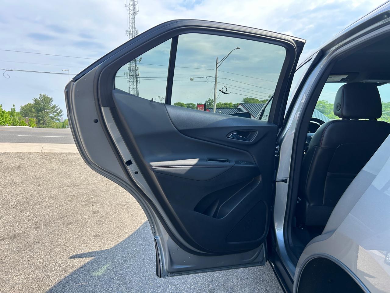 Chevrolet Equinox FWD 4dr RS 2023