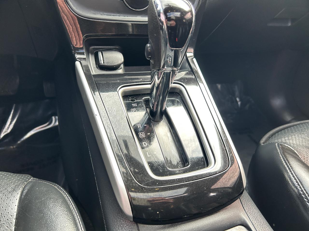 Nissan Sentra SL CVT 2017