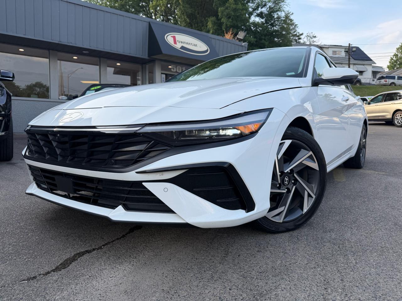 Hyundai Elantra Limited IVT 2024