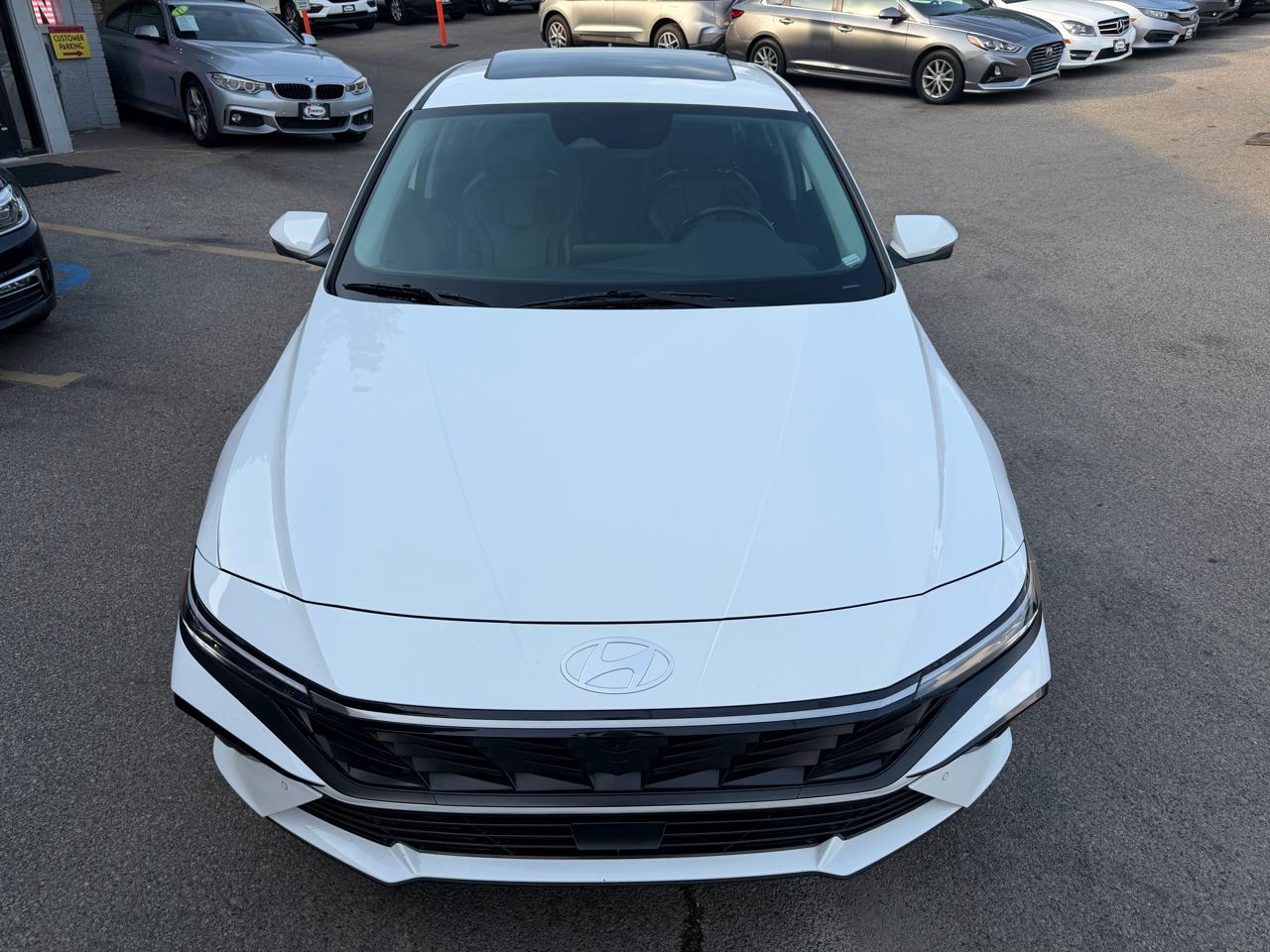Hyundai Elantra Limited IVT 2024