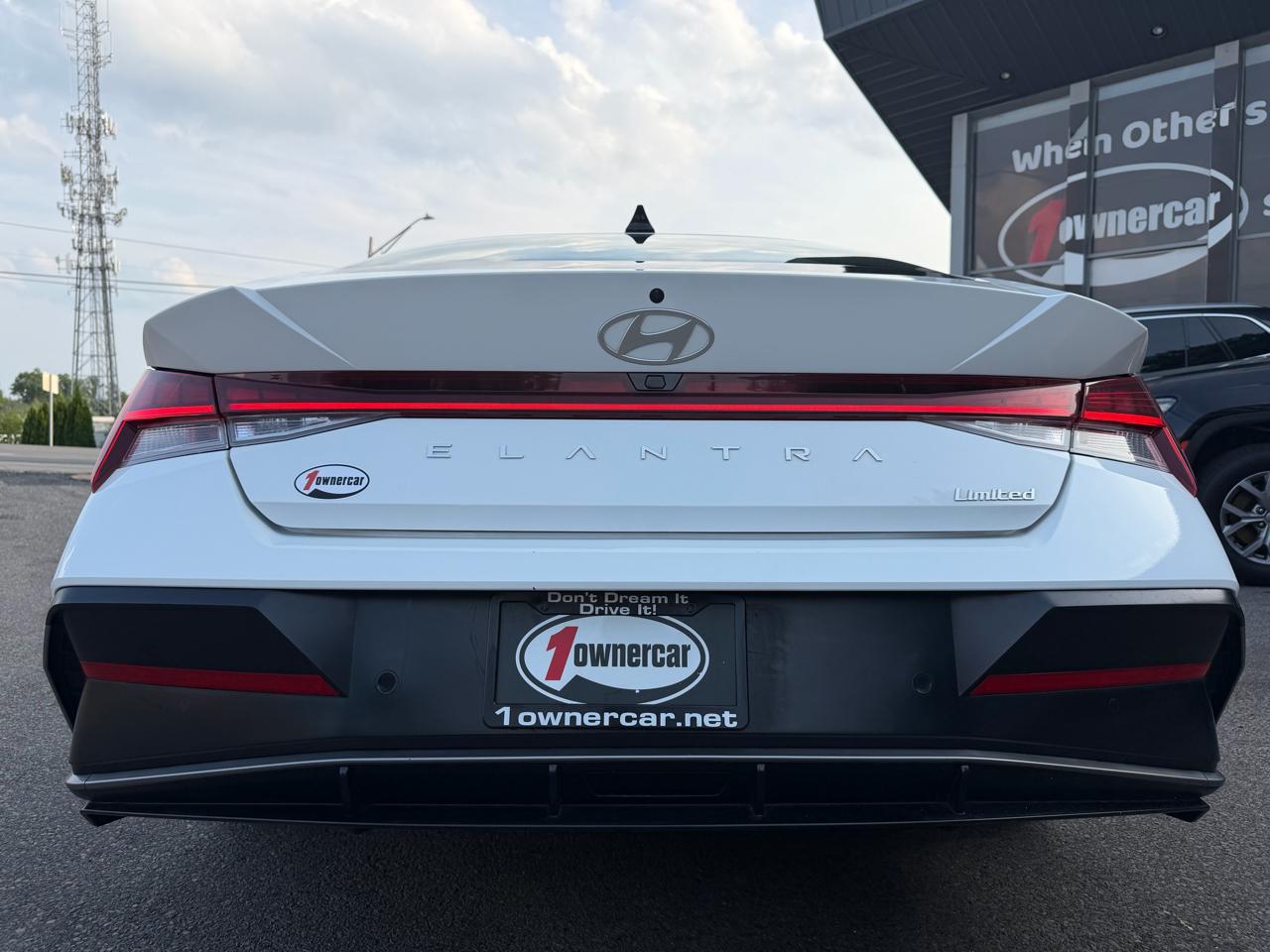 Hyundai Elantra Limited IVT 2024