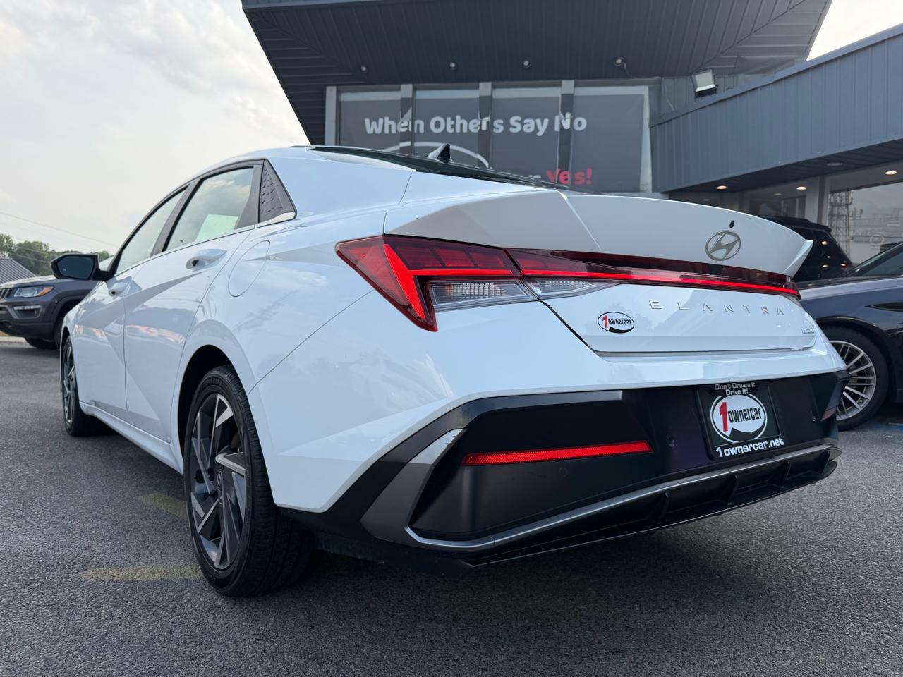 Hyundai Elantra Limited IVT 2024