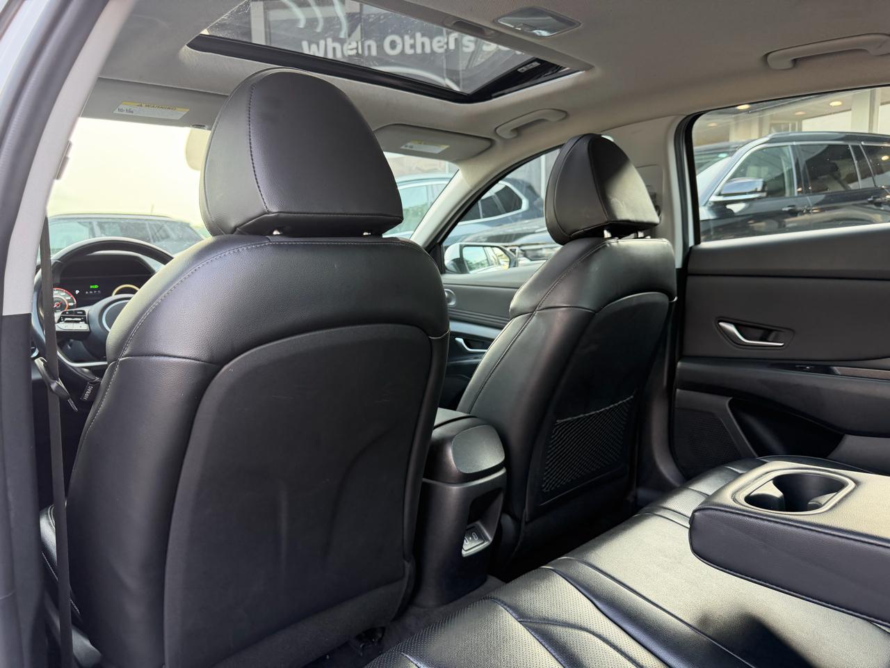 Hyundai Elantra Limited IVT 2024
