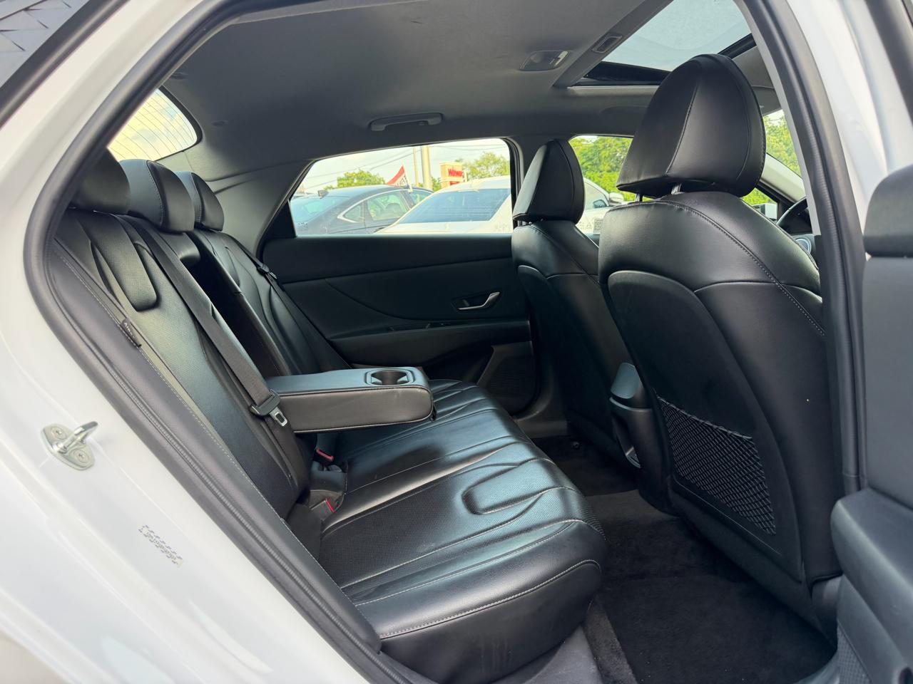 Hyundai Elantra Limited IVT 2024