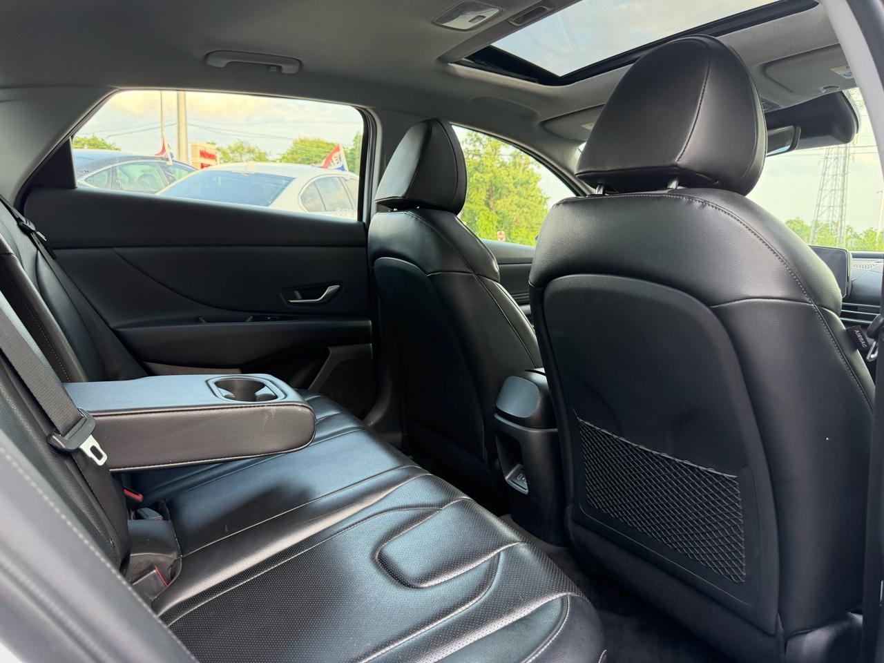 Hyundai Elantra Limited IVT 2024