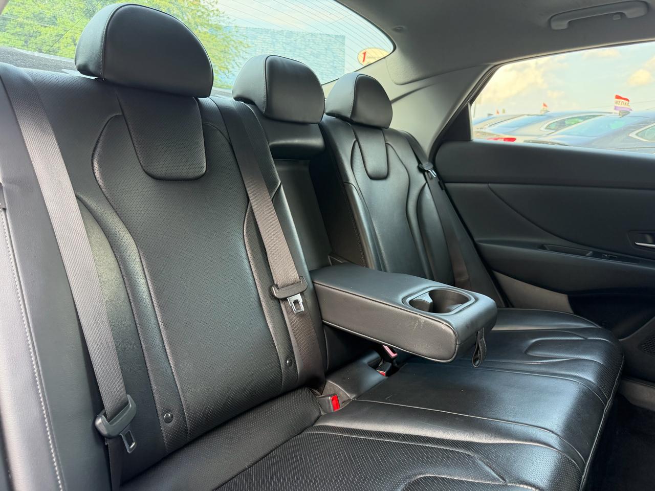 Hyundai Elantra Limited IVT 2024