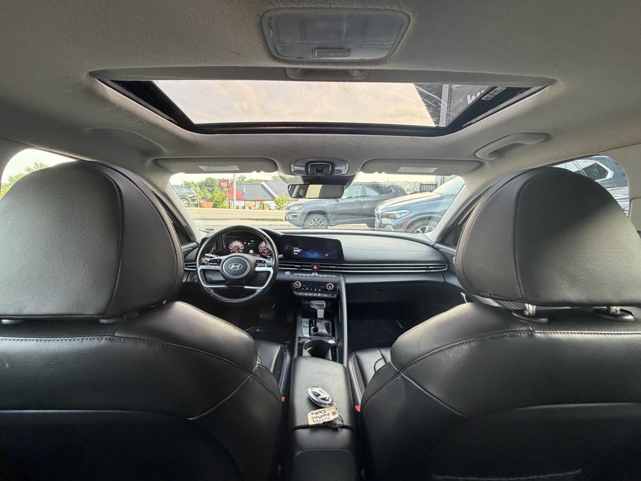 Hyundai Elantra Limited IVT 2024