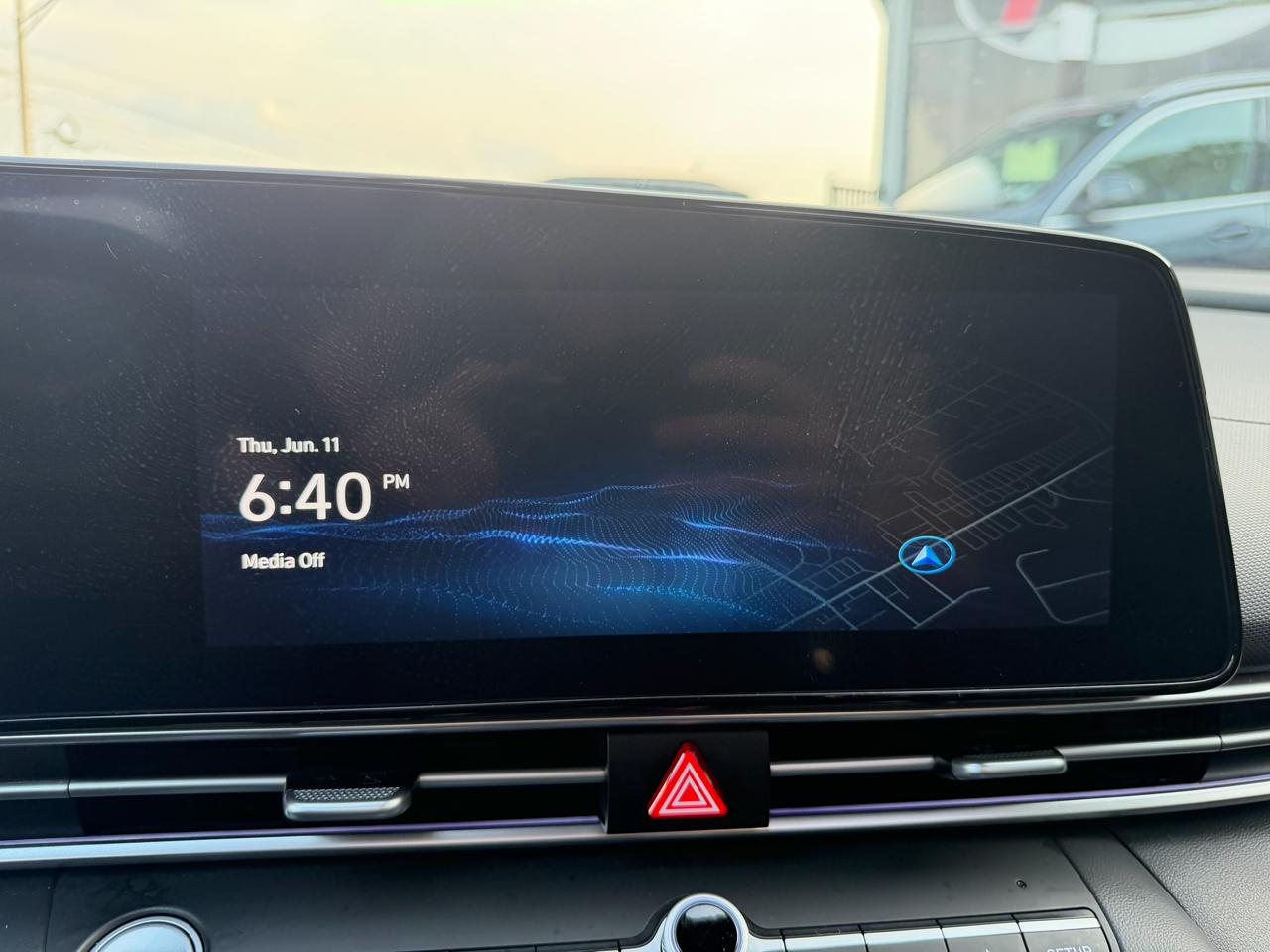 Hyundai Elantra Limited IVT 2024