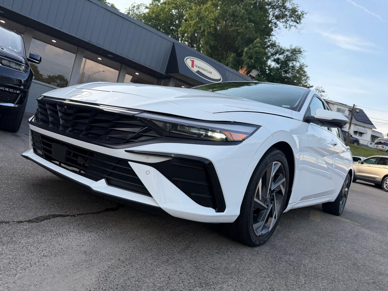 Hyundai Elantra Limited IVT 2024