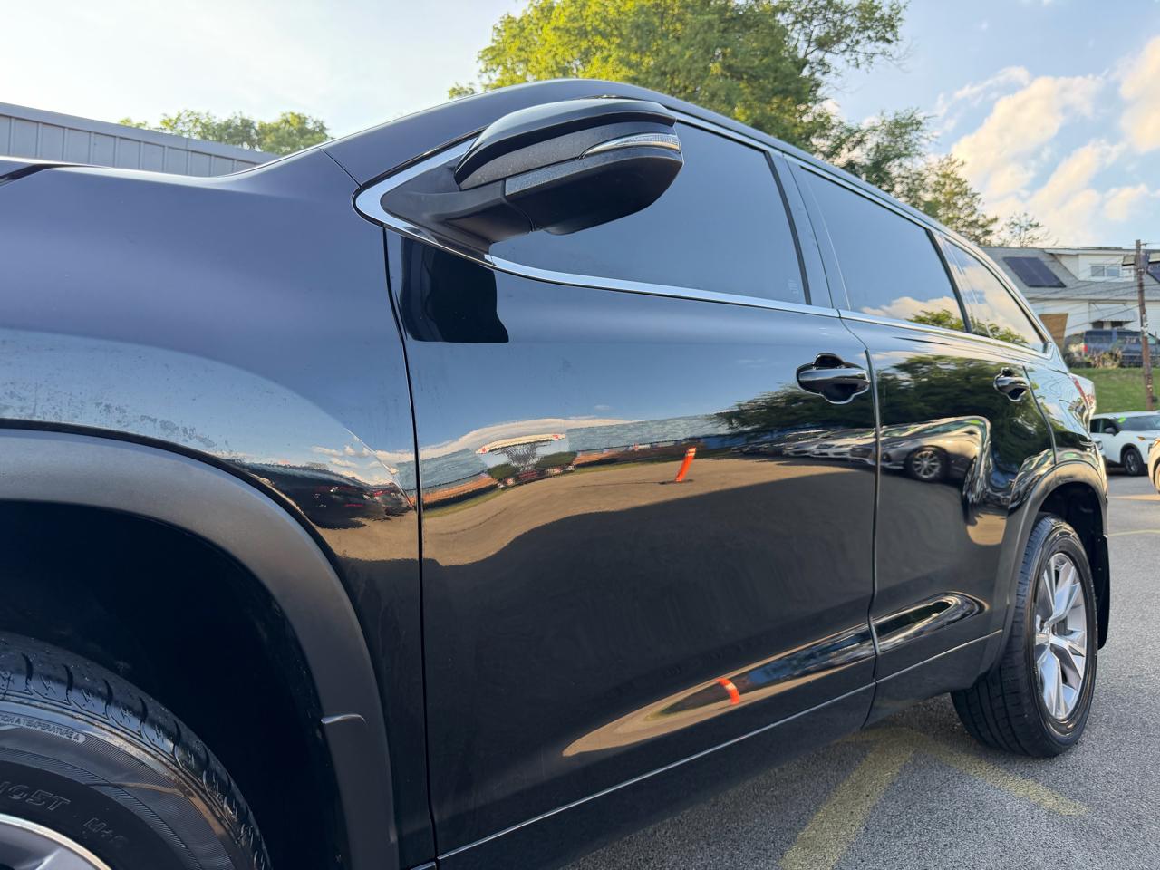 Toyota Highlander AWD 4dr V6 LE (Natl) 2015
