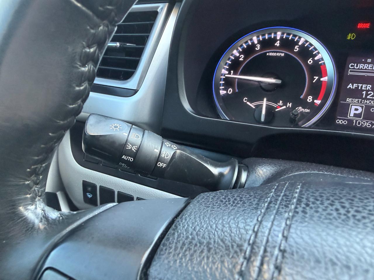 Toyota Highlander AWD 4dr V6 LE (Natl) 2015
