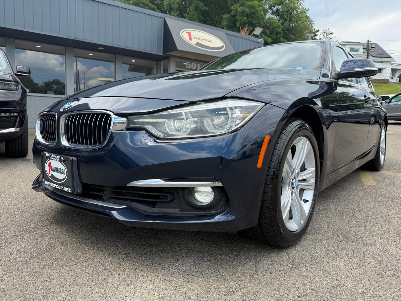 BMW 3 Series 4dr Sdn 328i xDrive AWD SULEV South Africa 2016