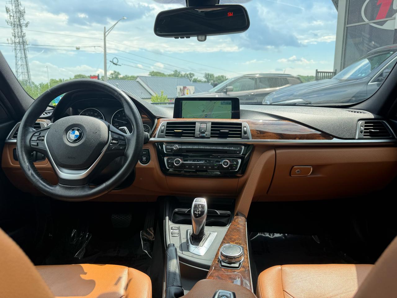 BMW 3 Series 4dr Sdn 328i xDrive AWD SULEV South Africa 2016