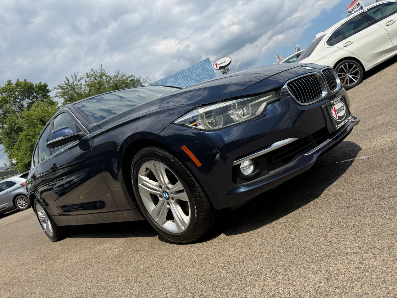 BMW 3 Series 4dr Sdn 328i xDrive AWD SULEV South Africa 2016
