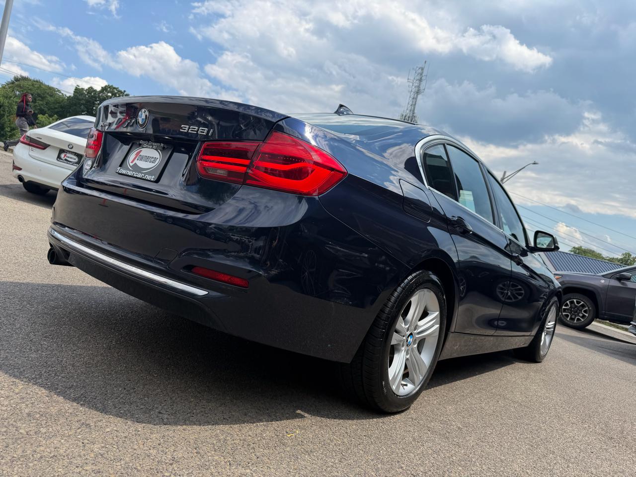 BMW 3 Series 4dr Sdn 328i xDrive AWD SULEV South Africa 2016