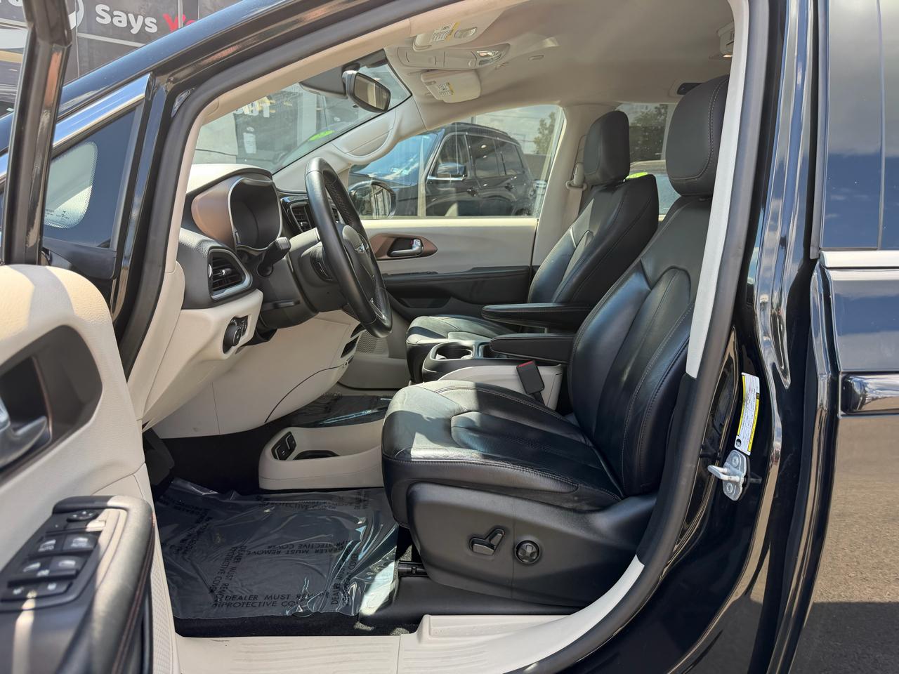 Chrysler Pacifica Hybrid Touring L FWD 2018