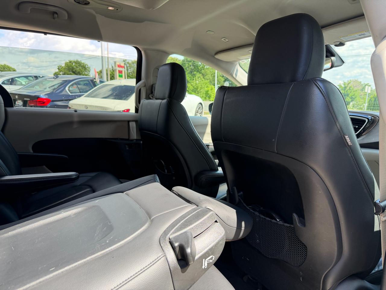 Chrysler Pacifica Hybrid Touring L FWD 2018