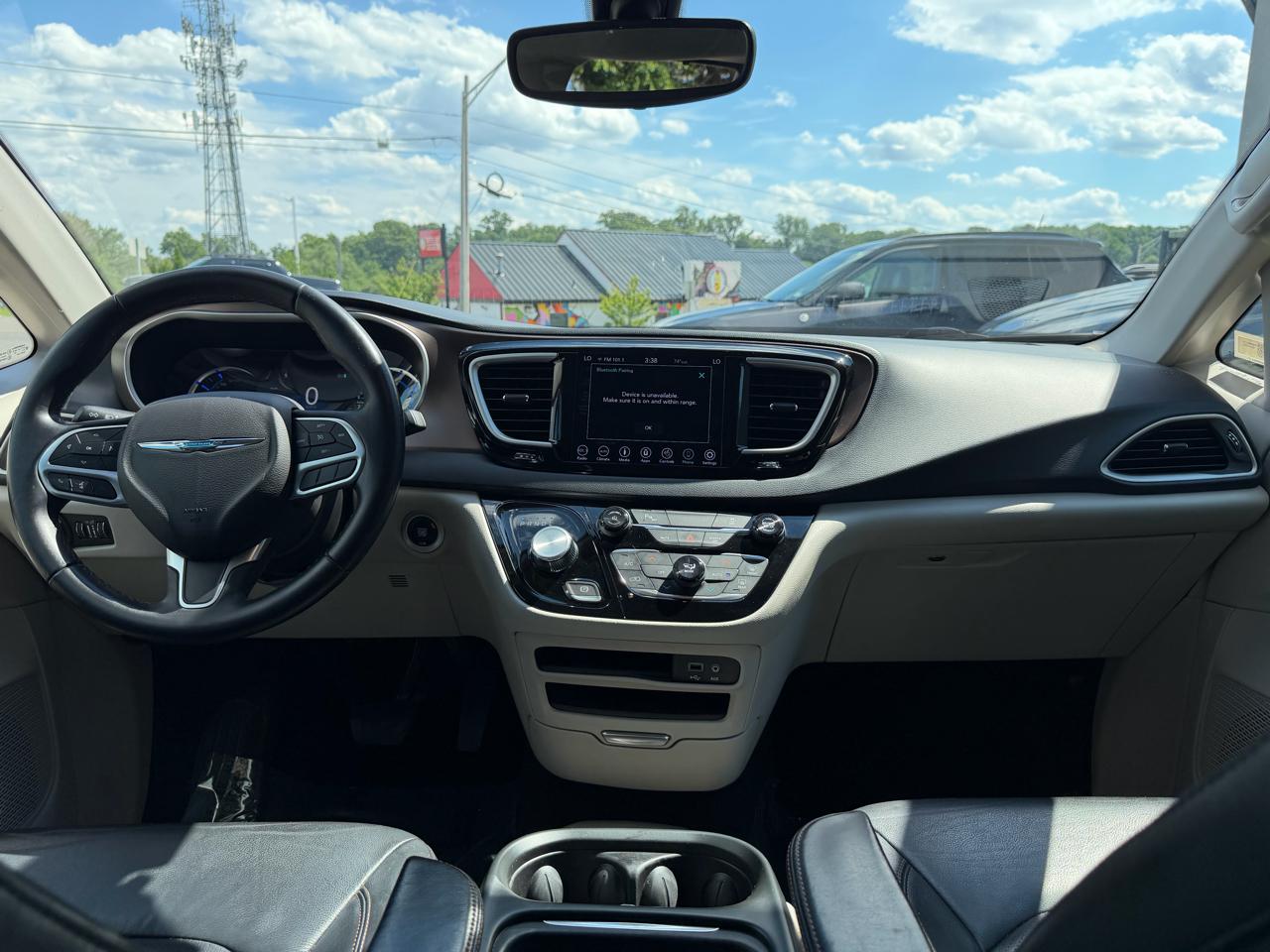 Chrysler Pacifica Hybrid Touring L FWD 2018