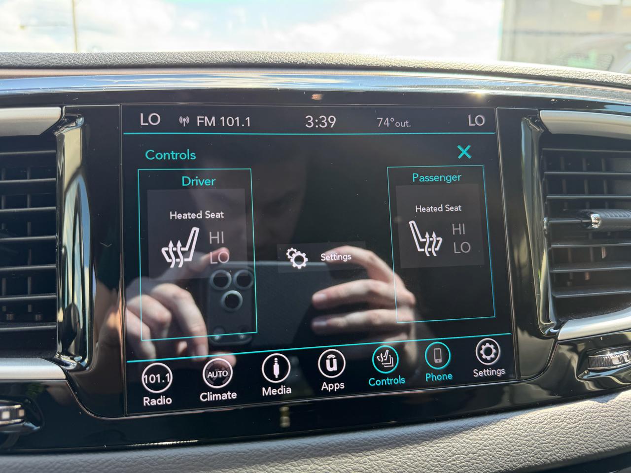 Chrysler Pacifica Hybrid Touring L FWD 2018