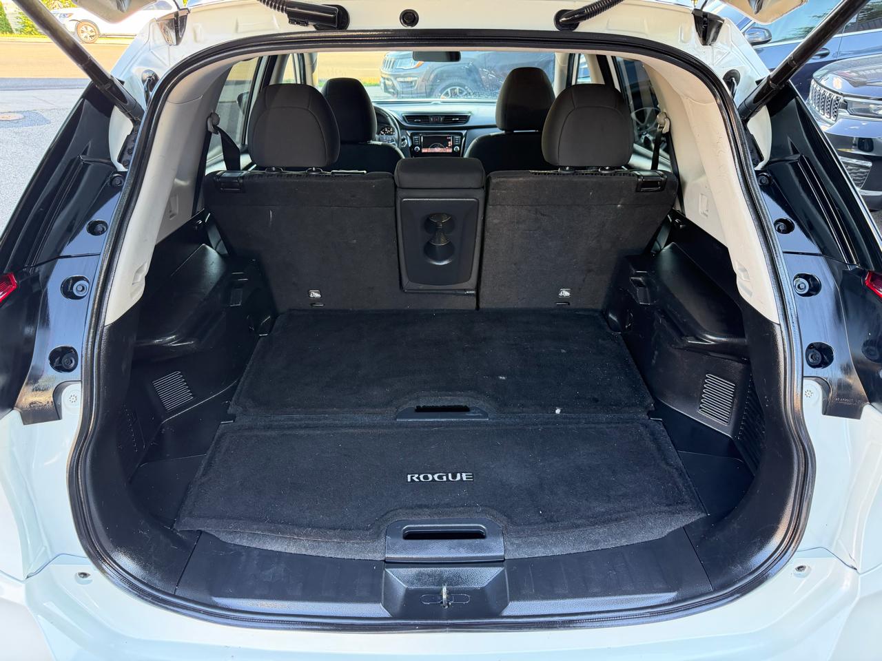 Nissan Rogue AWD SV 2018