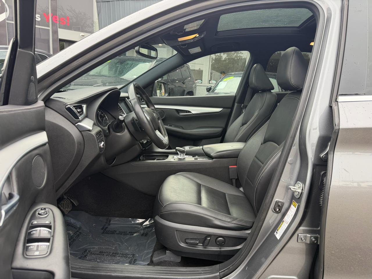 Infiniti QX50 LUXE AWD 2021