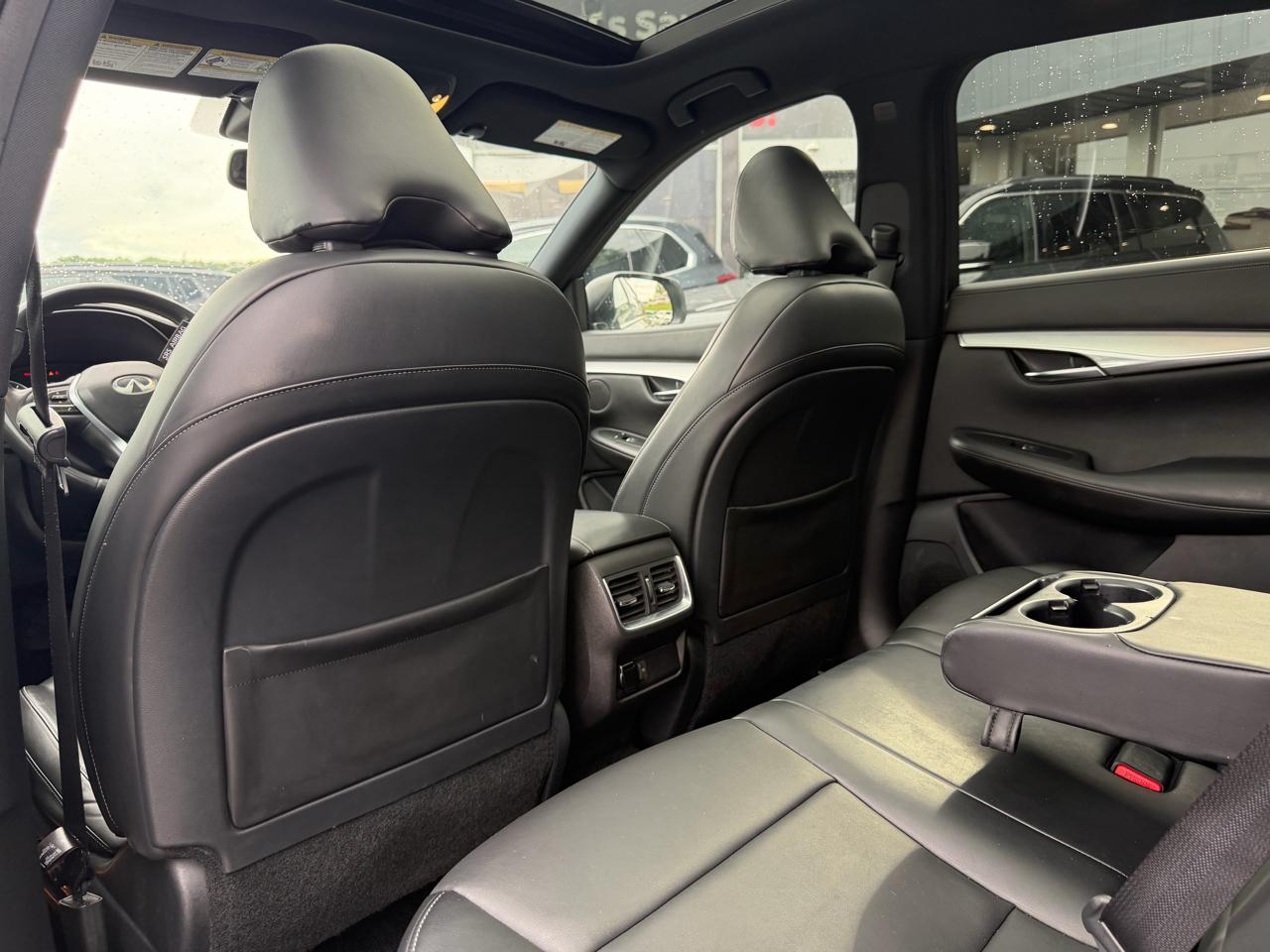Infiniti QX50 LUXE AWD 2021