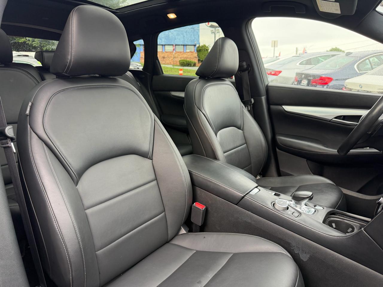 Infiniti QX50 LUXE AWD 2021