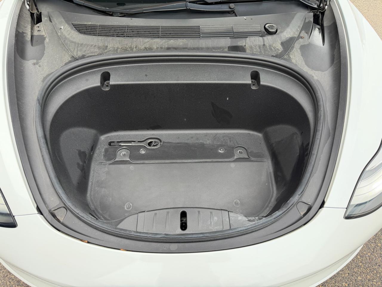 Tesla Model 3 Standard Range RWD 2020