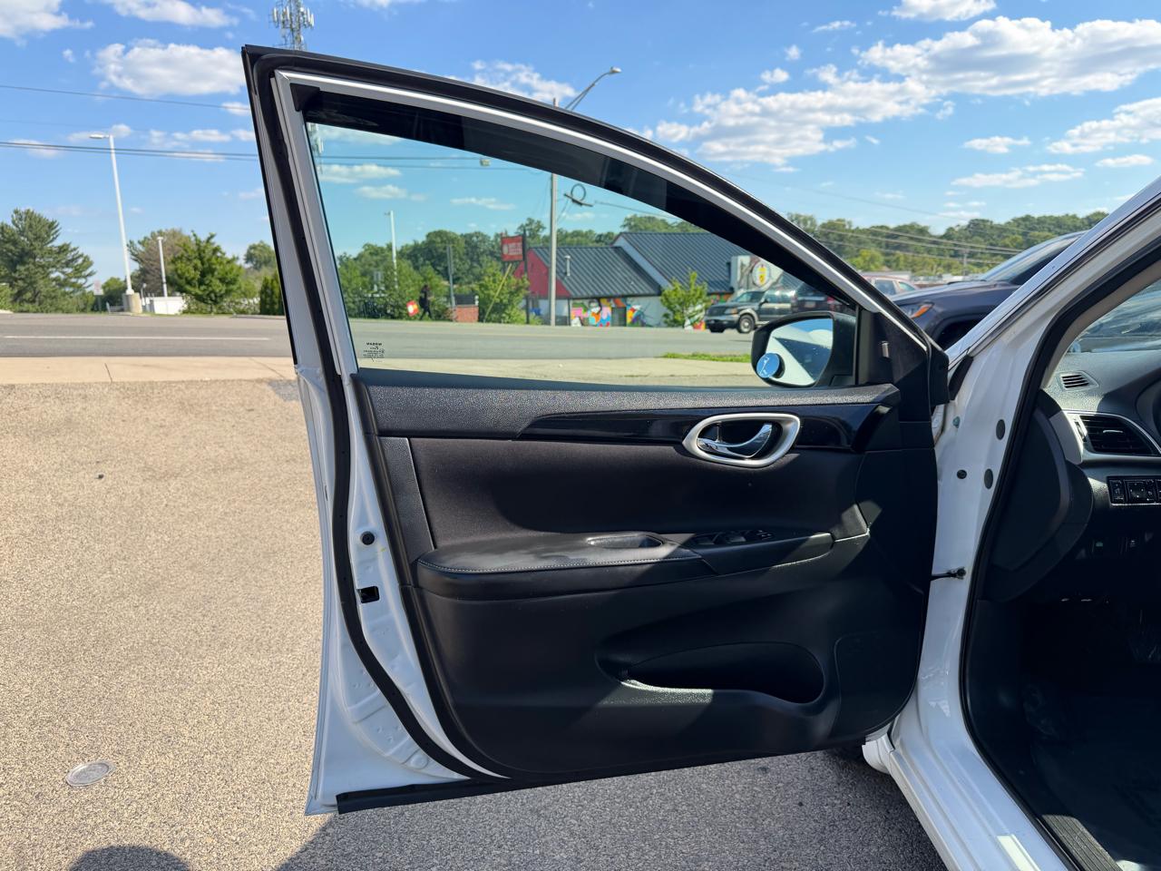 Nissan Sentra SV CVT *Ltd Avail* 2019
