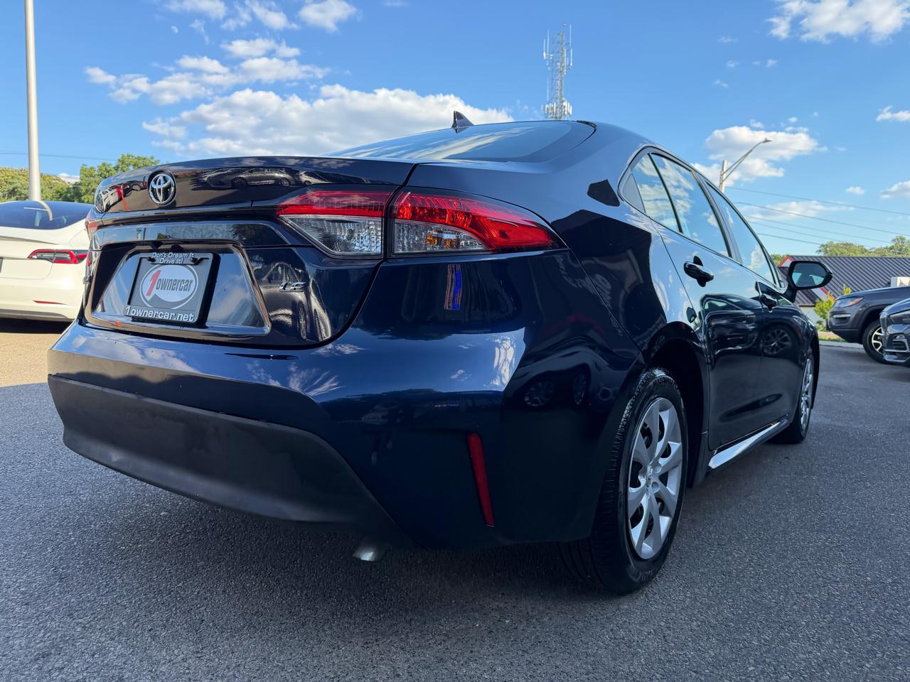 Toyota Corolla LE CVT (Natl) 2025