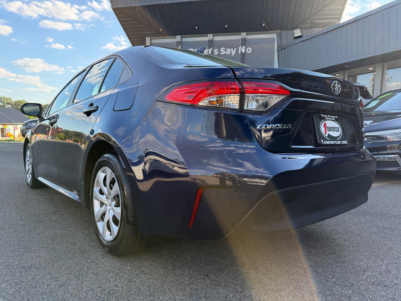 Toyota Corolla LE CVT (Natl) 2025