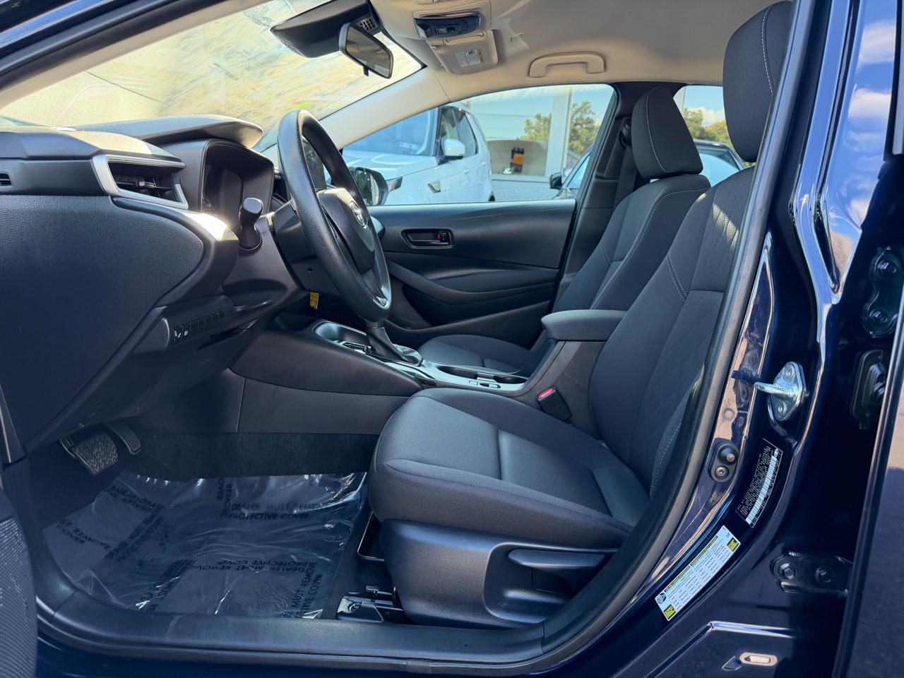 Toyota Corolla LE CVT (Natl) 2025