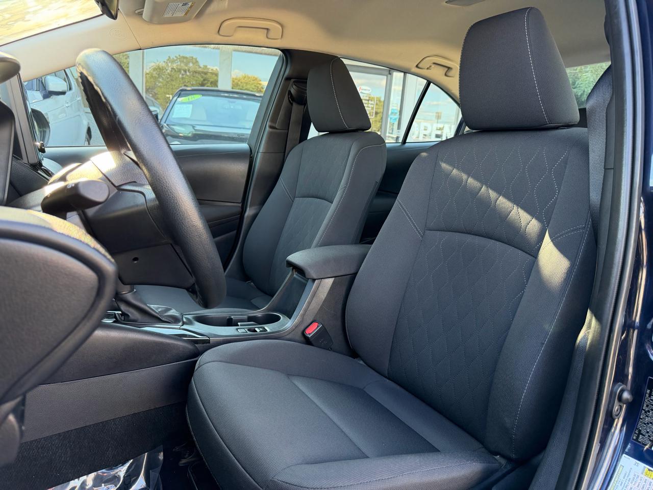 Toyota Corolla LE CVT (Natl) 2025