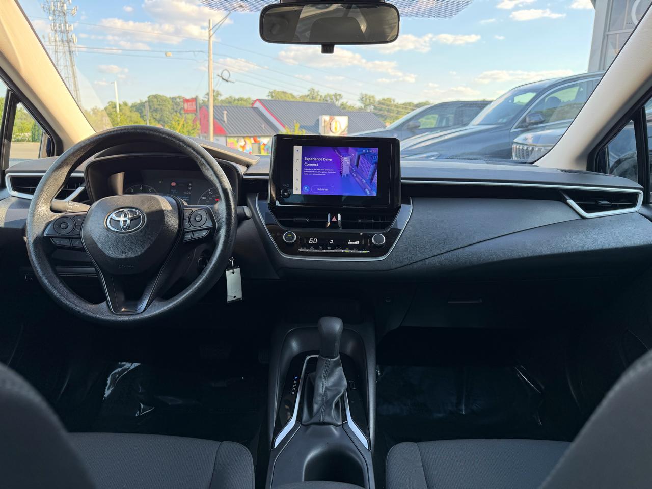 Toyota Corolla LE CVT (Natl) 2025
