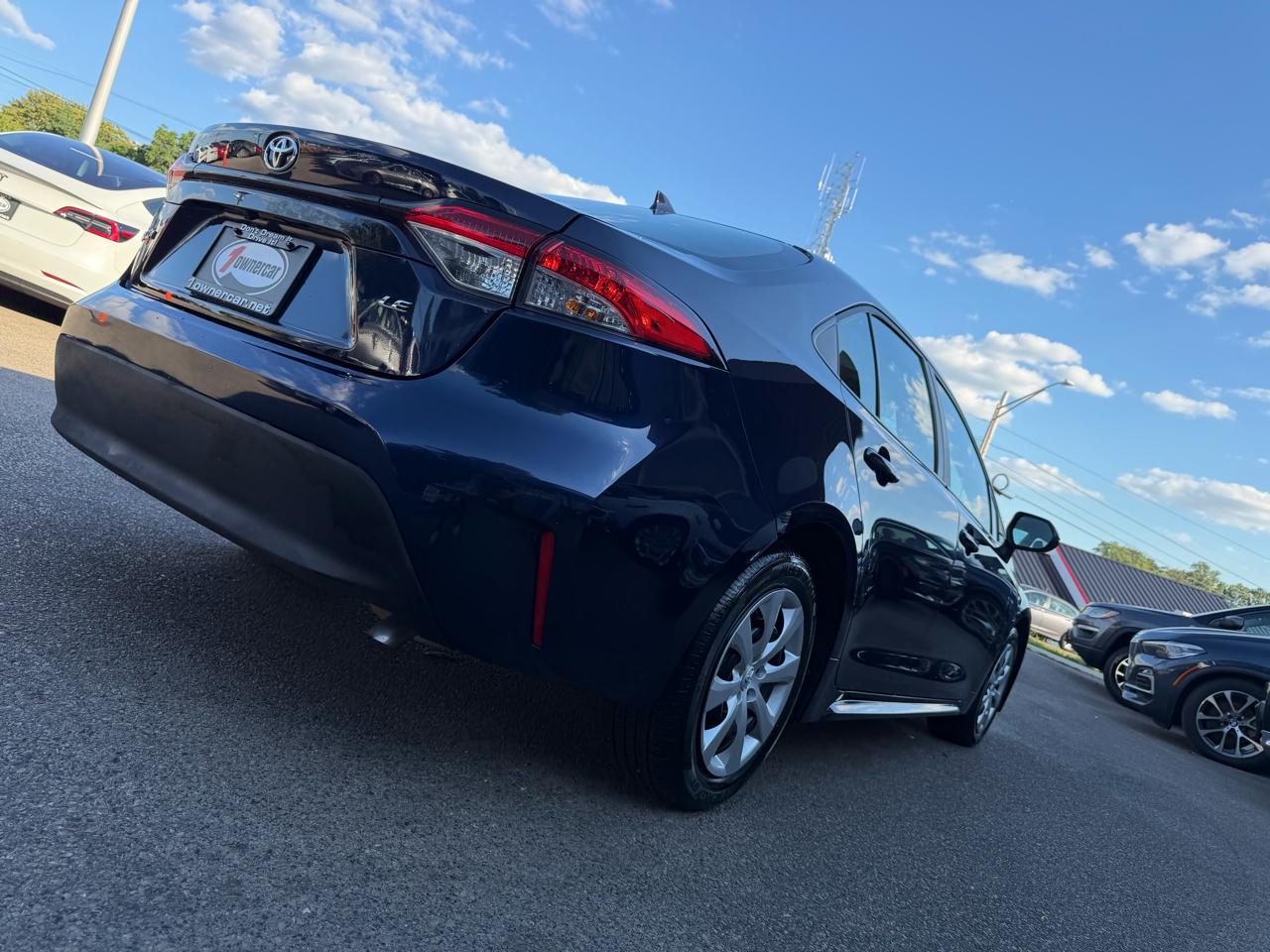 Toyota Corolla LE CVT (Natl) 2025