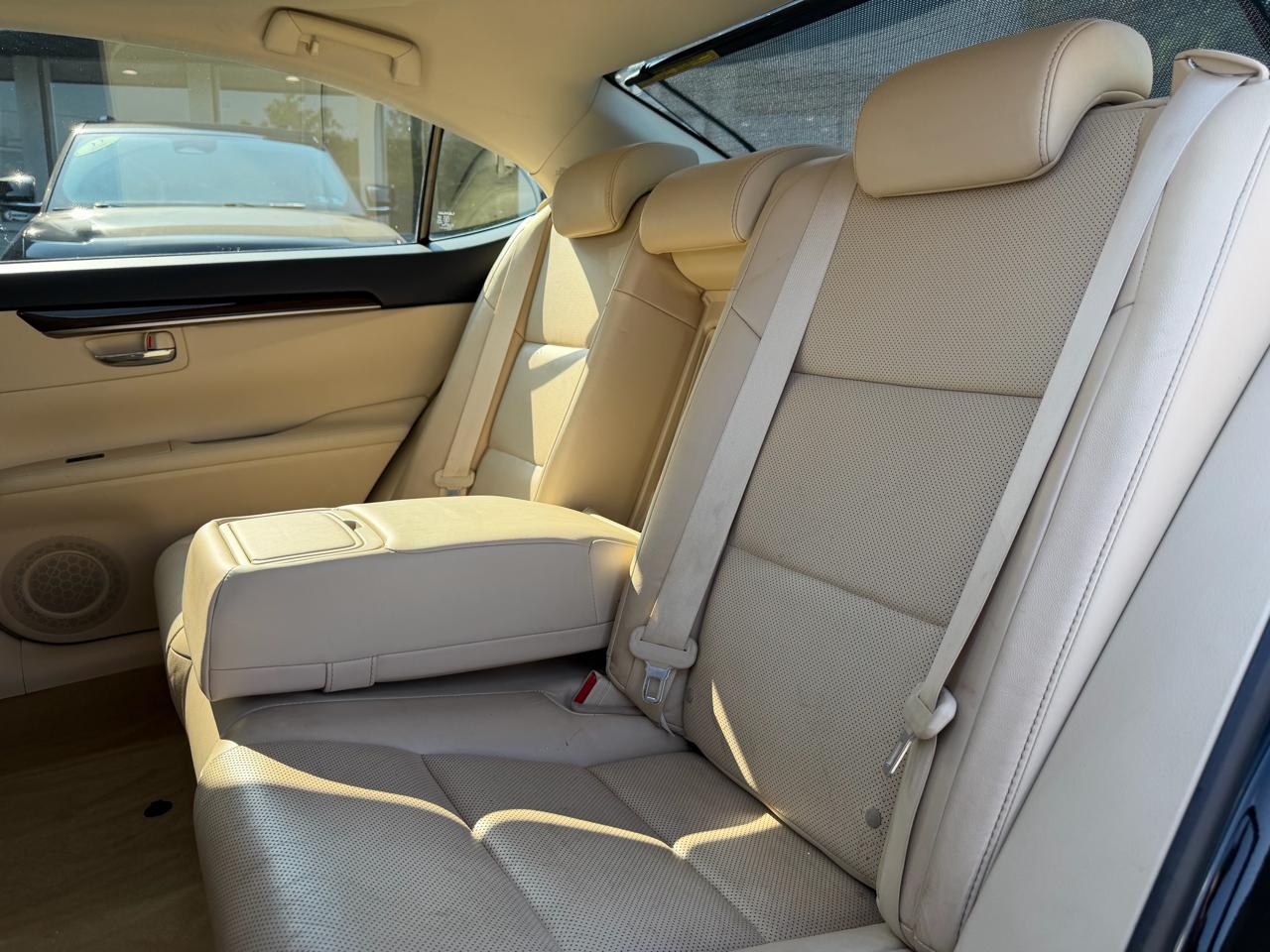 Lexus ES 350 4dr Sdn 2014