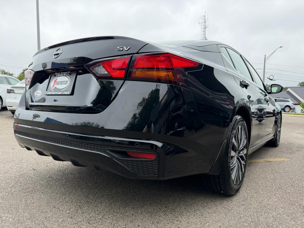 Nissan Altima 2.5 SV Sedan 2024